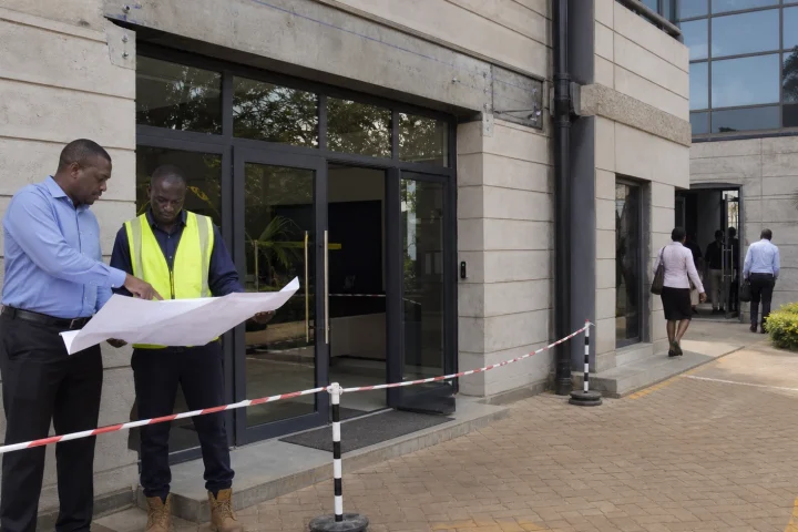 Installation phasing plan for entrance canopy fabrication in Kenya